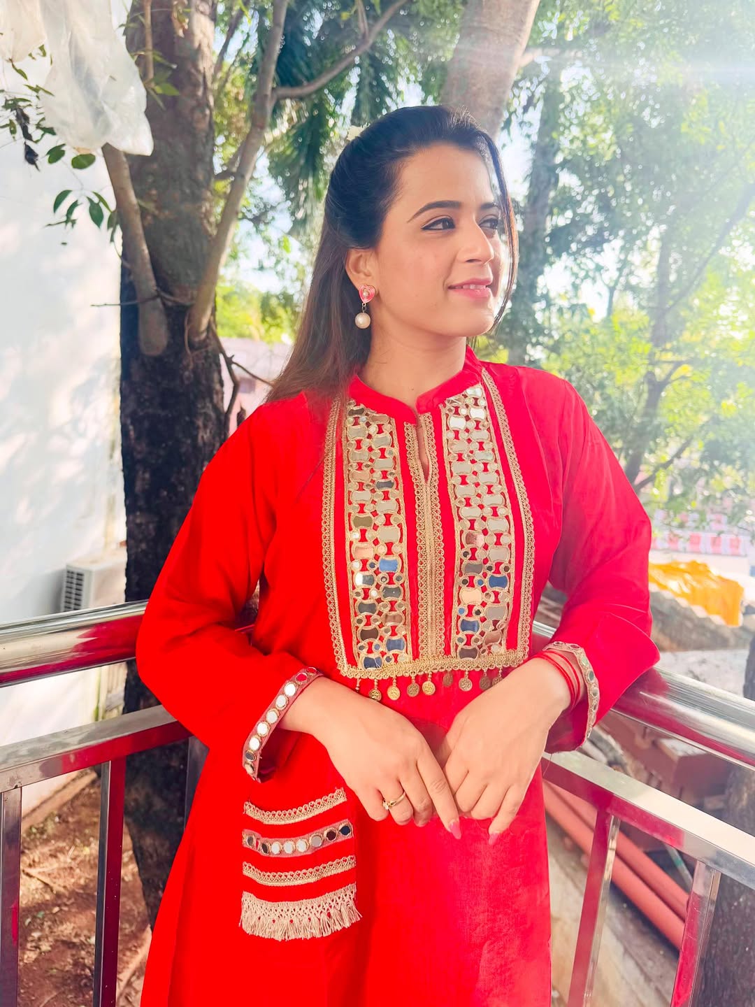 Prajakta Gaikwad Dashing Look Viral