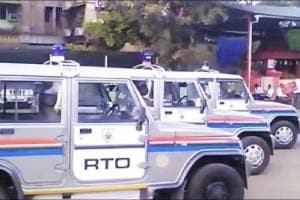 app based rickshaw and taxi driver strike continues thousands of passangers affected in city RTO will take decision on tuesday