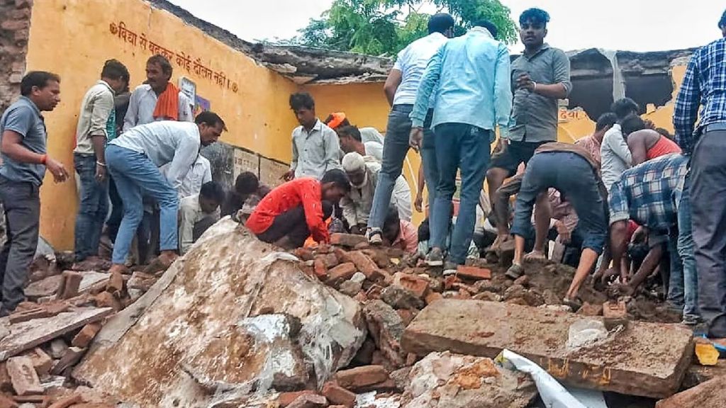 Rajasthan Jhalawar school roof collapse