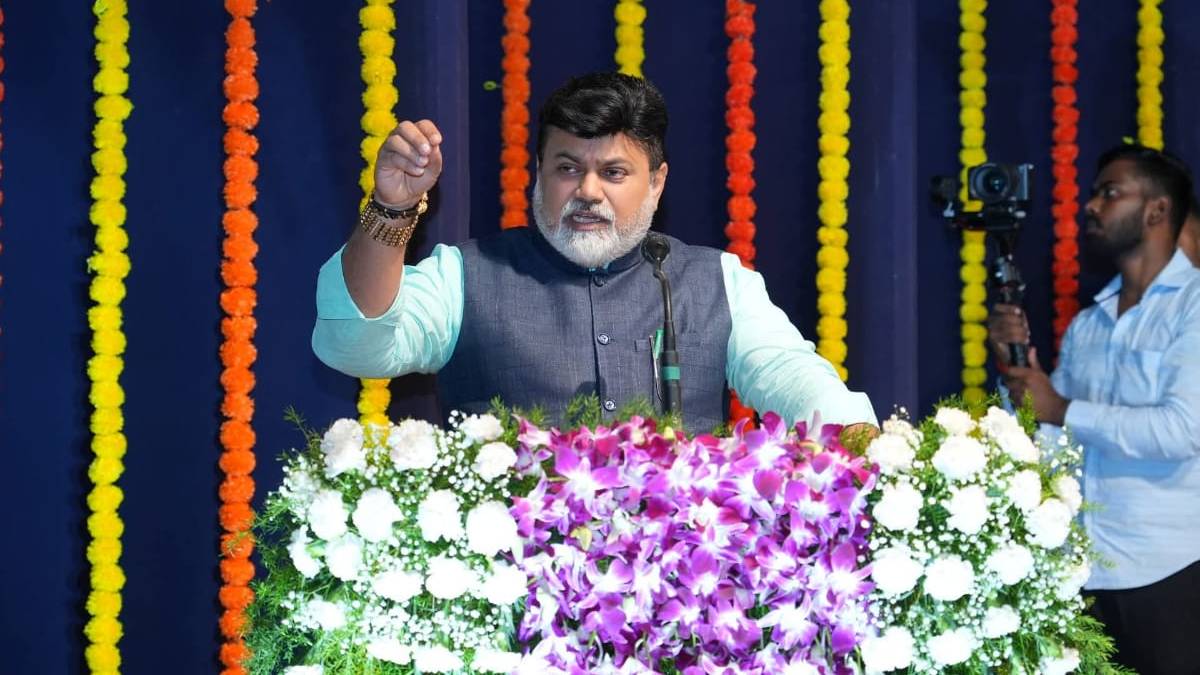 रत्नागिरी जिल्ह्यात चार टायगर आणि सहा ब्लॅक पॅंथर आढळून आल्याने जंगलसंवर्धन अधिक महत्त्वाचे – पालकमंत्री उदय सामंत