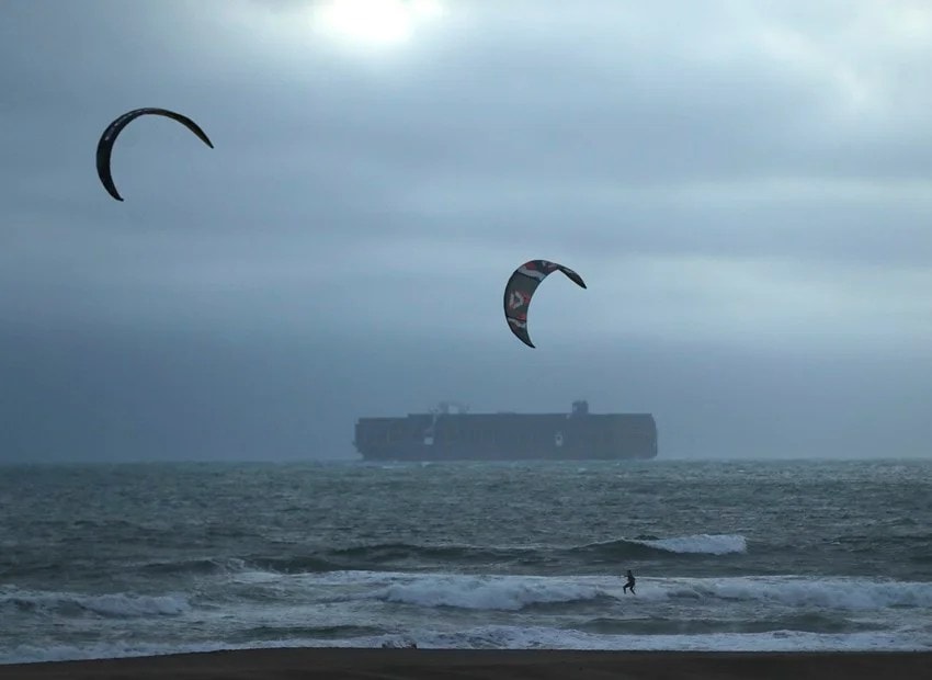 Russia Earthquake and japan tsunami photos