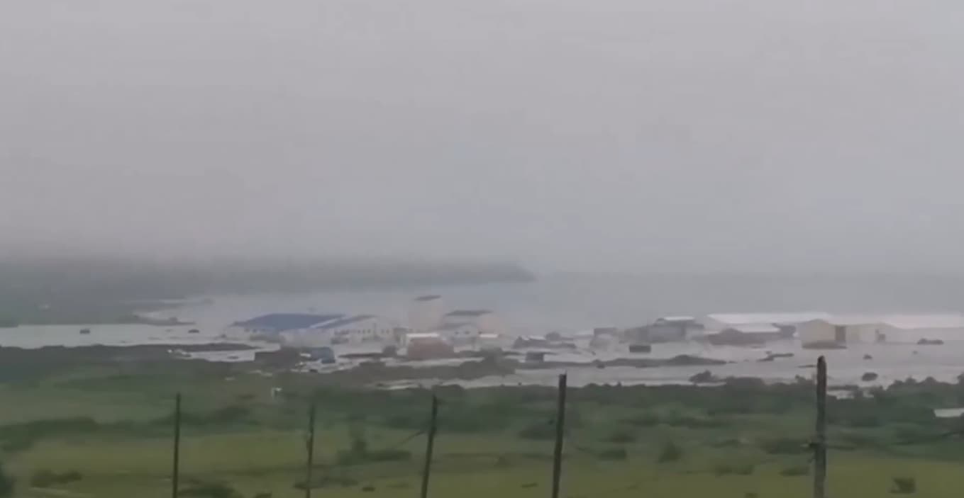 Russia Earthquake and japan tsunami photos