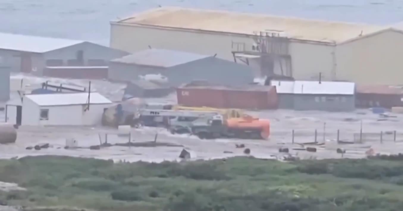 Russia Earthquake and japan tsunami photos