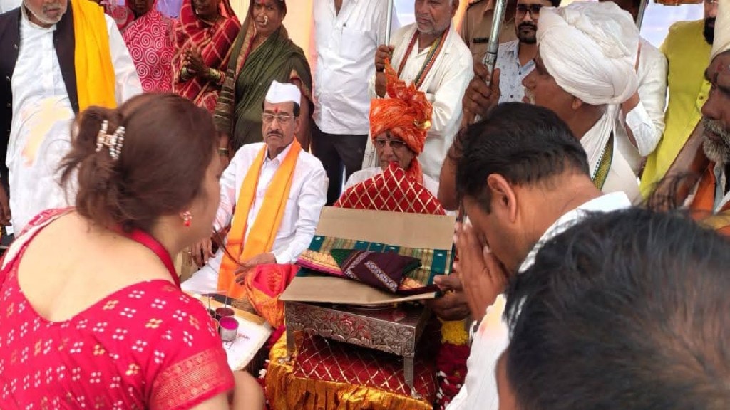 संत मुक्ताई पालखीचे बार्शी तालुक्यात स्वागत