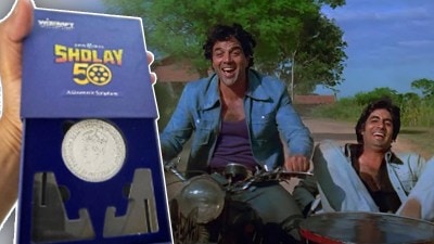 ‘शोले’तलं नाणं प्रेक्षकांच्या भेटीला! चित्रपटाच्या पन्नाशीचा दमदार खणणाट!