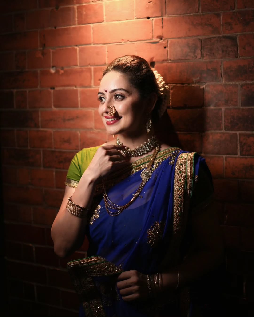 Shruti Marathe Blue Nauvari Saree Look