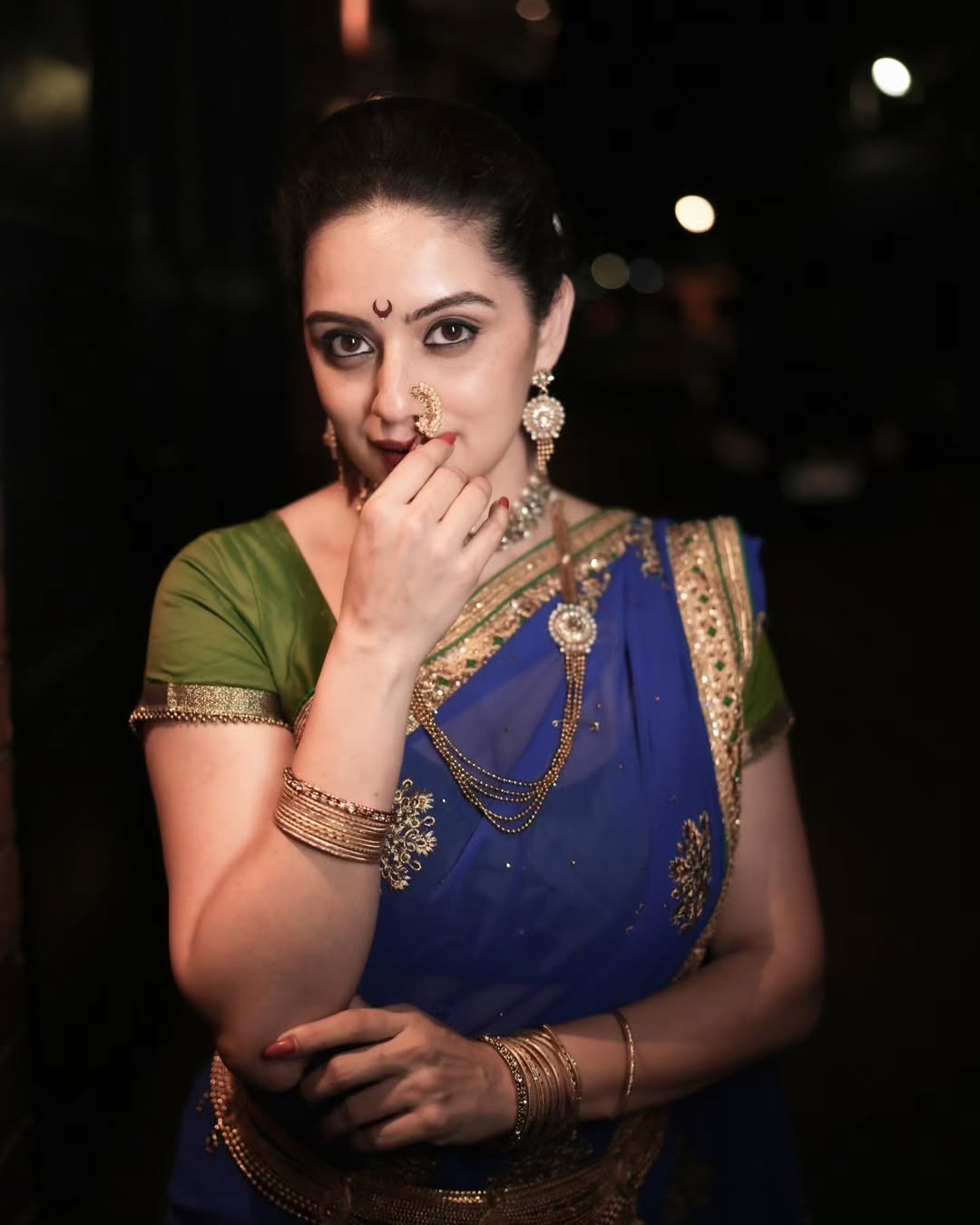 Shruti Marathe Blue Nauvari Saree Look