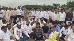 Solapur Chakka Jam protest by Prahar demanding farm loan waiver