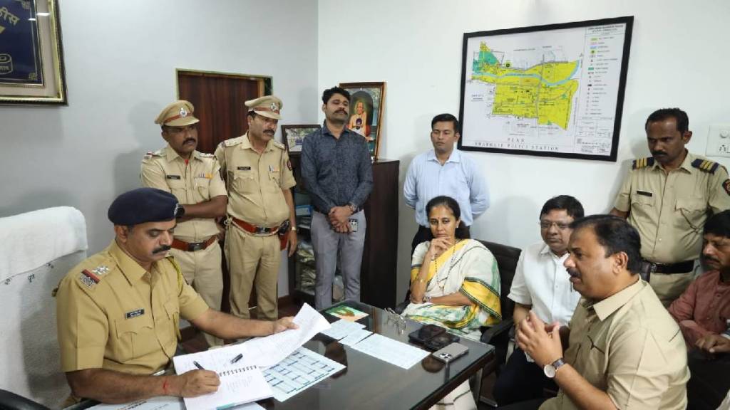 Complaint filed with the police under the leadership of Supriya Sule regarding the increasing crime in Pune