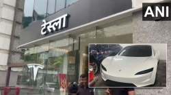 अखेर Tesla मुंबईत अवतरली! बहुप्रतीक्षित कारसाठी इतके पैसे मोजावे लागणार, कुठे आहे शोरूम?