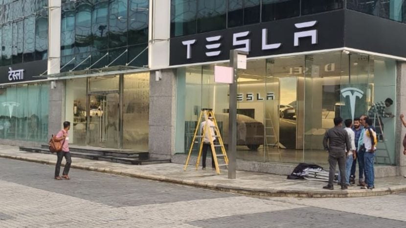 Tesla Mumbai Showroom Name Plate In Marathi