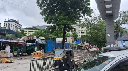 Thane citizens angry as road near Lokmanya Nagar bus stand remains incomplete