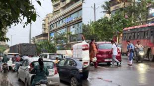 Traffic jam in Virar due to lack of signal