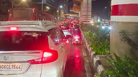 Traffic jam on Bhayander new flyover