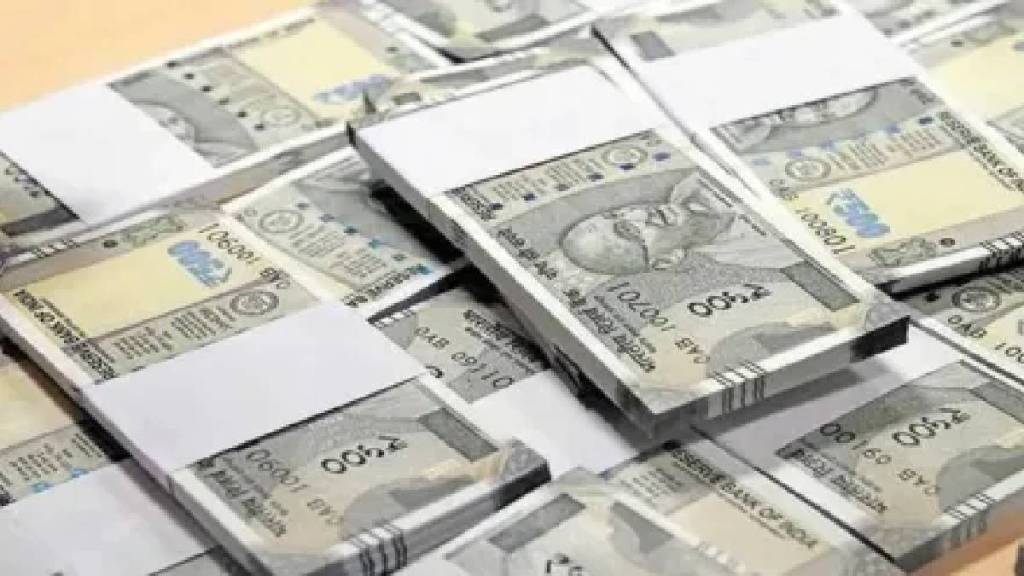 Two arrested for cheating by giving fake notes at Meza Chowk in Hinjewadi