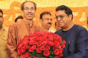 Raj Thackeray Meets Uddhav Thackeray