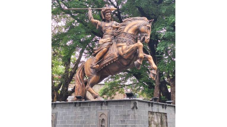 गृहमंत्री अमित शहा शुक्रवारी पुण्यात; थोरले बाजीराव पेशवे यांच्या अश्वारूढ पुतळ्याचे ‘एनडीए’त अनावरण