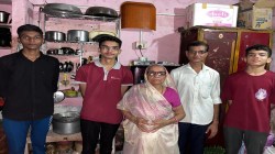 पाणीपुरीवाल्याच्या मुलाने घेतली आयआयटीत झेप, अकरावी नापास झाला, पण संयम ढळला नाही