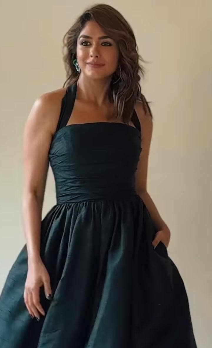 mrunal thakur black dress photoshoot