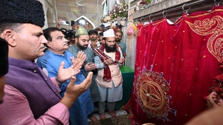Baba Tajuddin Urs Nagpur, Tajabad Sharif Urs 2024, Nagpur Urs festival traffic update, Sufi saint Urs procession Nagpur, Tajuddin Baba annual Urs,