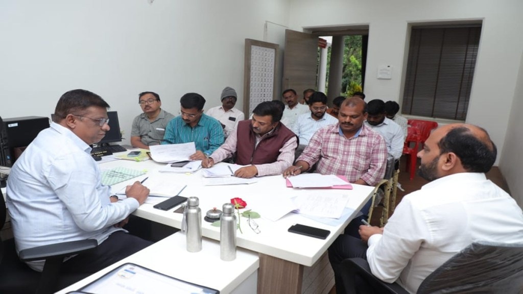 Kolhapur water supply project, Gandhinagar pipeline work, Maharashtra water infrastructure, delayed water pipeline project, water scheme contractor review,