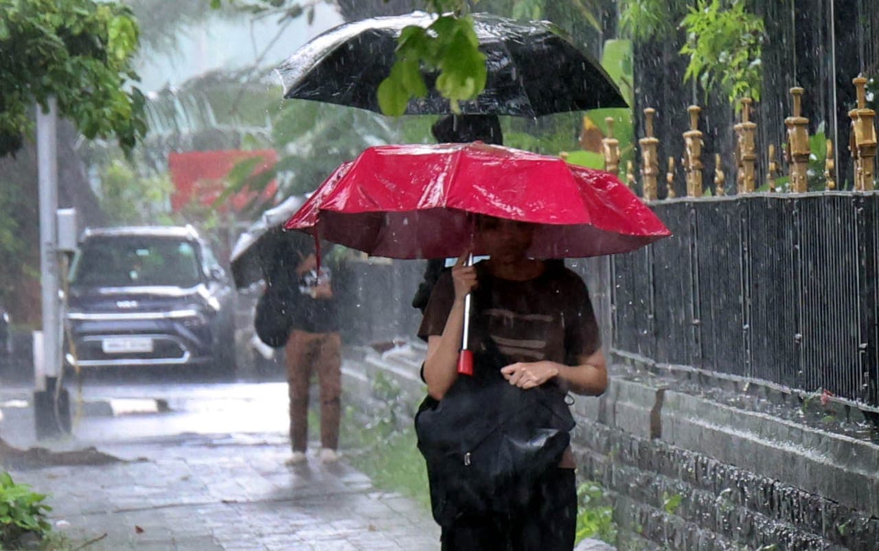 Mumbai rain heavy rainfall update, 
