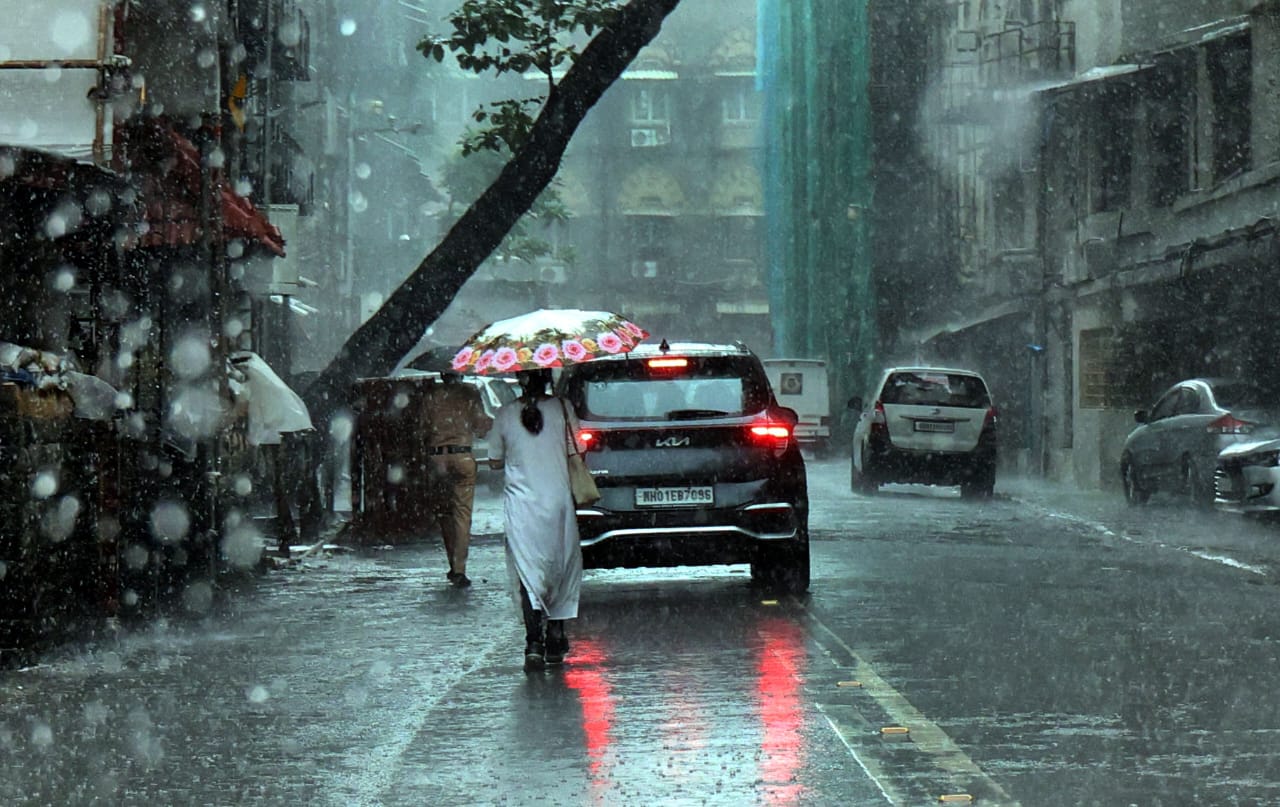 Mumbai rain heavy rainfall update, 