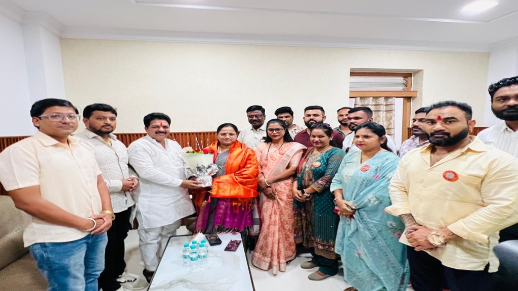 Maharashtra political controversy, Marathi language dispute, BJP MP Nishikant Dube remarks, Congress vs BJP Maharashtra,