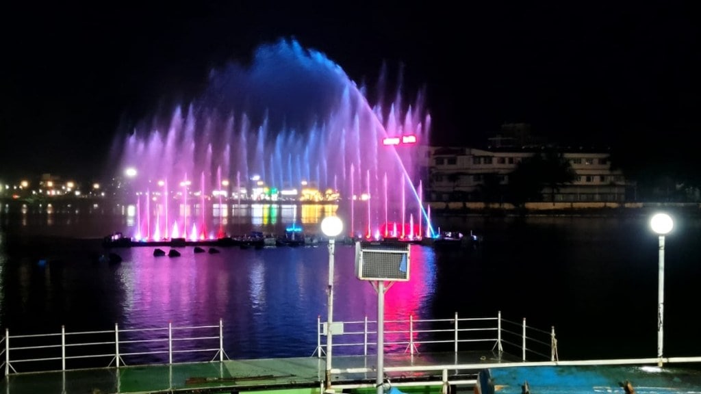 musical fountain Sawantwadi, Moti Lake tourism, Sawantwadi attractions, musical water fountain Maharashtra,