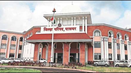 palghar  PWD office pesticide spray tender violates license norms favors unlicensed contractors