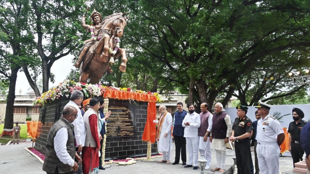 एनडीए पुणे येथे थोरले बाजीराव पेशवे यांच्या अश्वारूढ पुतळ्याचे केंद्रीय गृहमंत्री अमित शहा यांच्या हस्ते अनावरण (छायाचित्र:लोकसत्ता टीम)