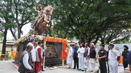 Operation Sindoor is example of struggle in times of crisis amit shah inaugurates bajirao peshwa statue in nda