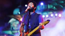“बॉलीवूडमध्ये अरिजित सिंहचा पाय खेचण्याचा प्रयत्न…”, प्रसिद्ध संगीतकाराचं वक्तव्य; म्हणाला, “इतर गायक…”