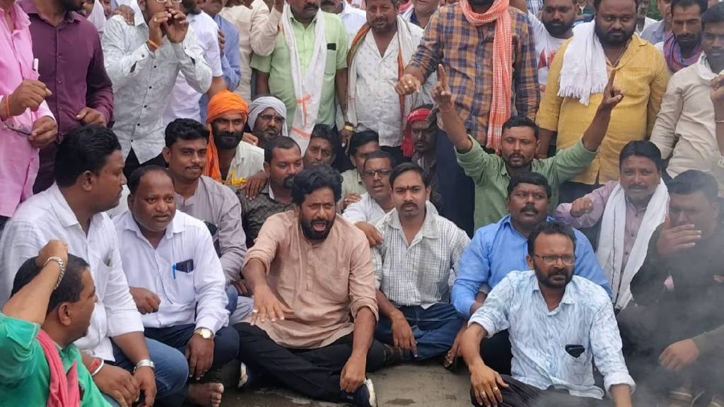 bacchu kadu prahar organization agitation in nagpur against state government