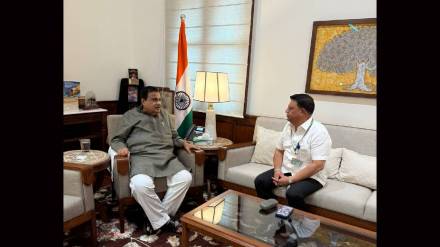 MP Suresh Mhatre met Minister Nitin Gadkari in Delhi on Wednesday
