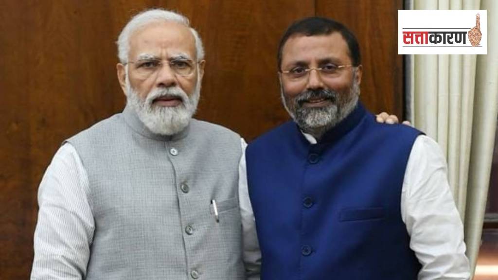 पंतप्रधान नरेंद्र मोदी व भाजपाचे खासदार निशिकांत दुबे (छायाचित्र सोशल मीडिया)