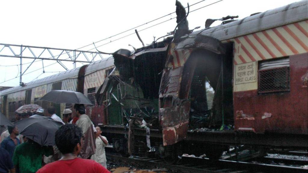 Mumbai train blasts article