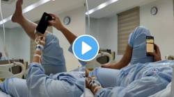 हॉस्पिटलमध्ये अॅडमिट तरी मोबाईलची हौस; पाहण्यासाठी केला असा जुगाड की…; VIDEO पाहून हसाल पोट धरून