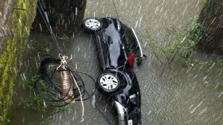 mumbai goa highway car crash near banda sawantwadi monsoon accidents youth rescued
