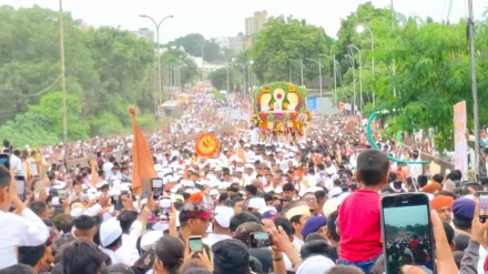 sant Dnyaneshwar sant Tukaram maharaj palkhi meeting