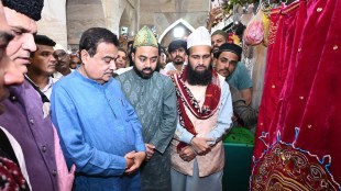 nitin gadkari tajuddin baba loksatta