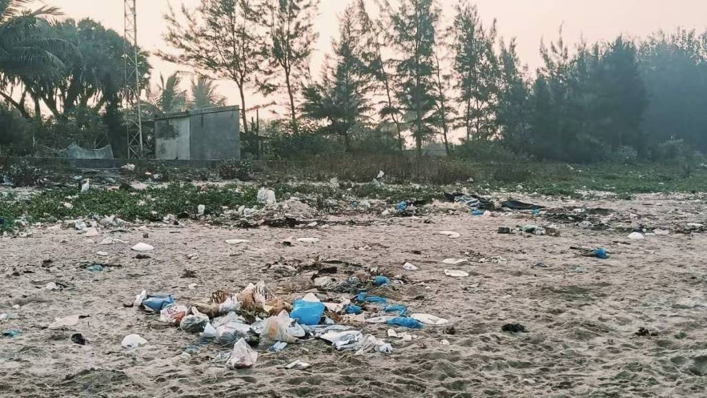 Rural area clean-up drive in Palghar district