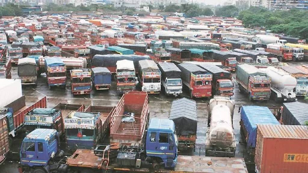 अवजड वाहतूकदार संपावर; प्रवासी, शालेय विद्यार्थी वाहतूकदारांची तूर्तास माघार, आज मुख्यमंत्र्यांसोबत बैठक
(संग्रहीत छायाचित्र)