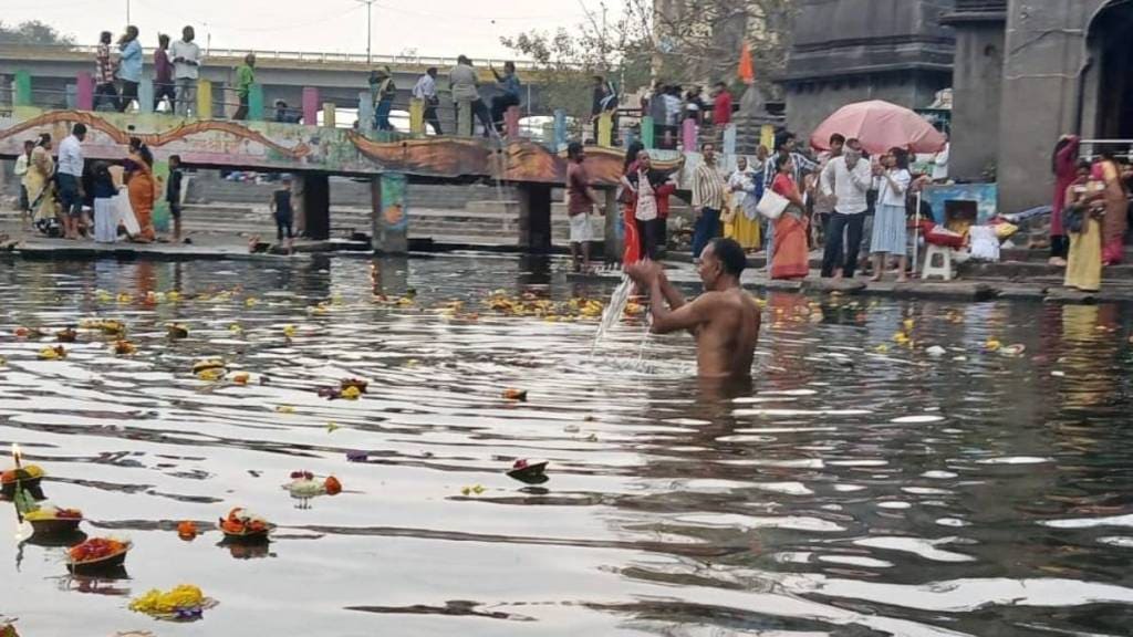 पाणी प्रक्रियेसाठी नाले अडविण्याच्या योजनेला विरोध; गोदावरी स्वच्छतेसाठी नाल्यांवर प्रक्रिया केंद्र उभारणीचा आग्रह