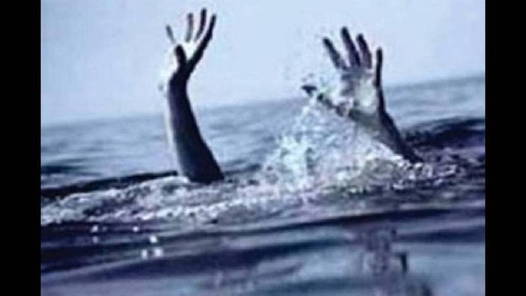 Young woman jumps into river from Krishna Bridge in Karad