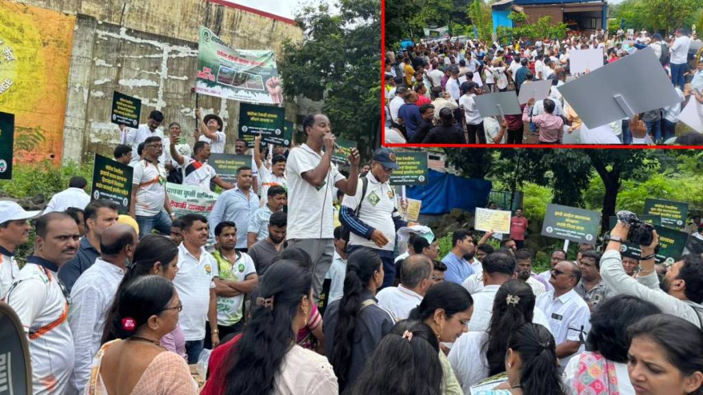 Protest demanding that the tree on Khandoba Hill should be permanently protected