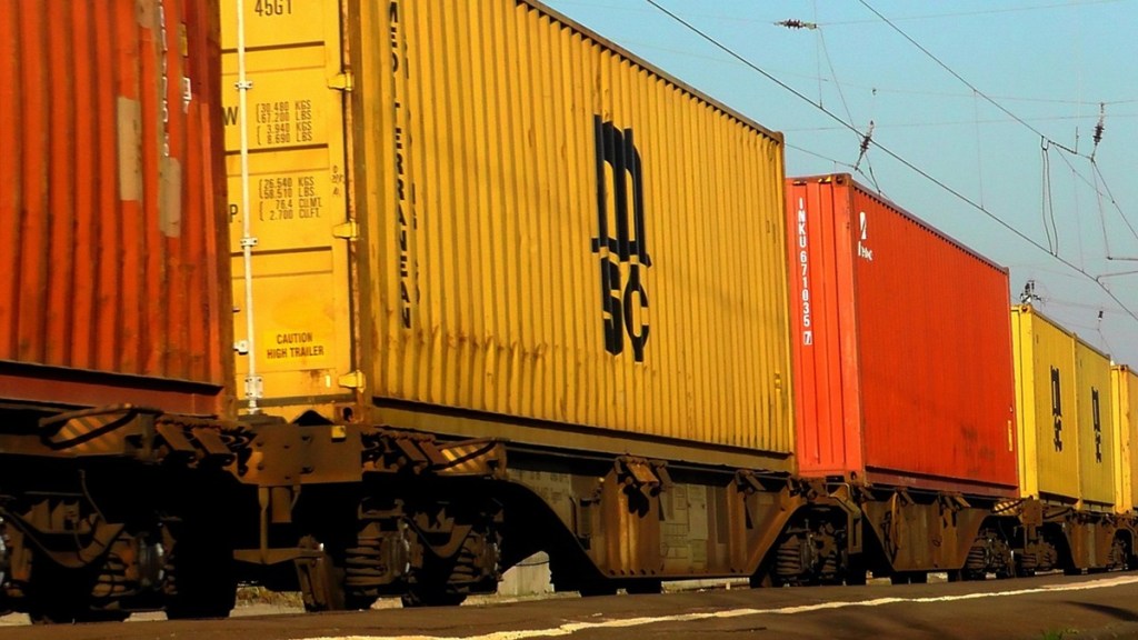 Central Railway earns Rs 492 crore, Central Railway freight transport, Central Railway latest news,
