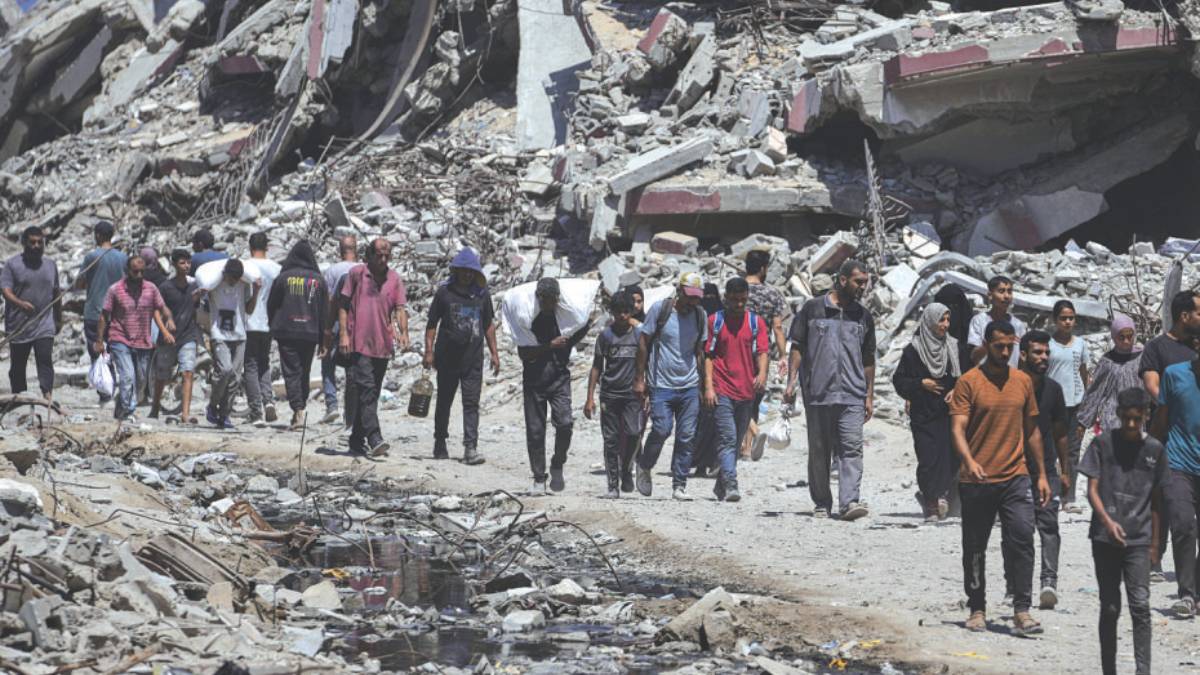 युद्धविराम चर्चा थांबल्यानंतर इस्रायलने मध्य गाझा पट्टीचे क्षेत्र बाहेर काढण्याचा इशारा दिला