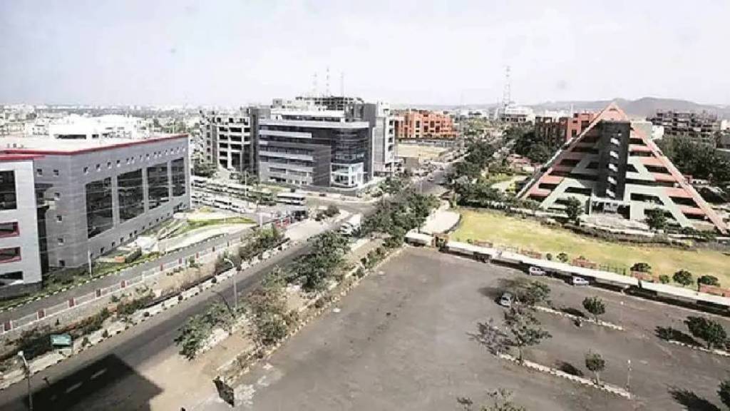 FIR against eight people who turned Hinjewadi IT Park into a 'water park'