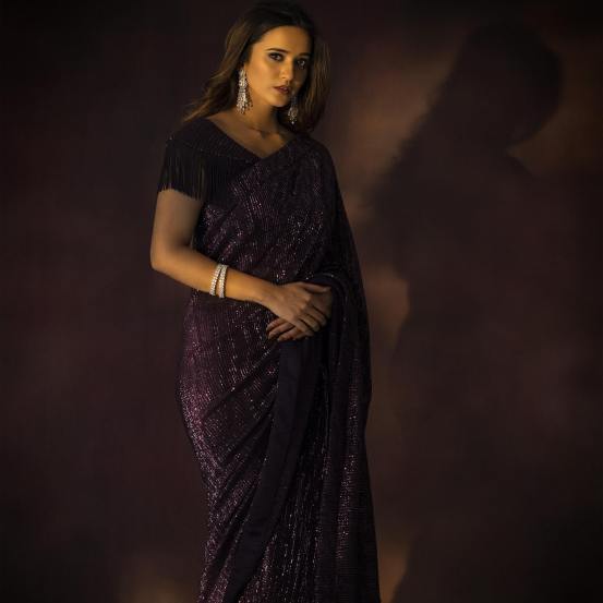दरम्यान, शिवानी पुन्हा एकदा स्टार प्रवाहवरील मालिकेमधून छोट्या पडद्यावर परतली आहे. (फोटो सौजन्य : इन्स्टाग्राम)